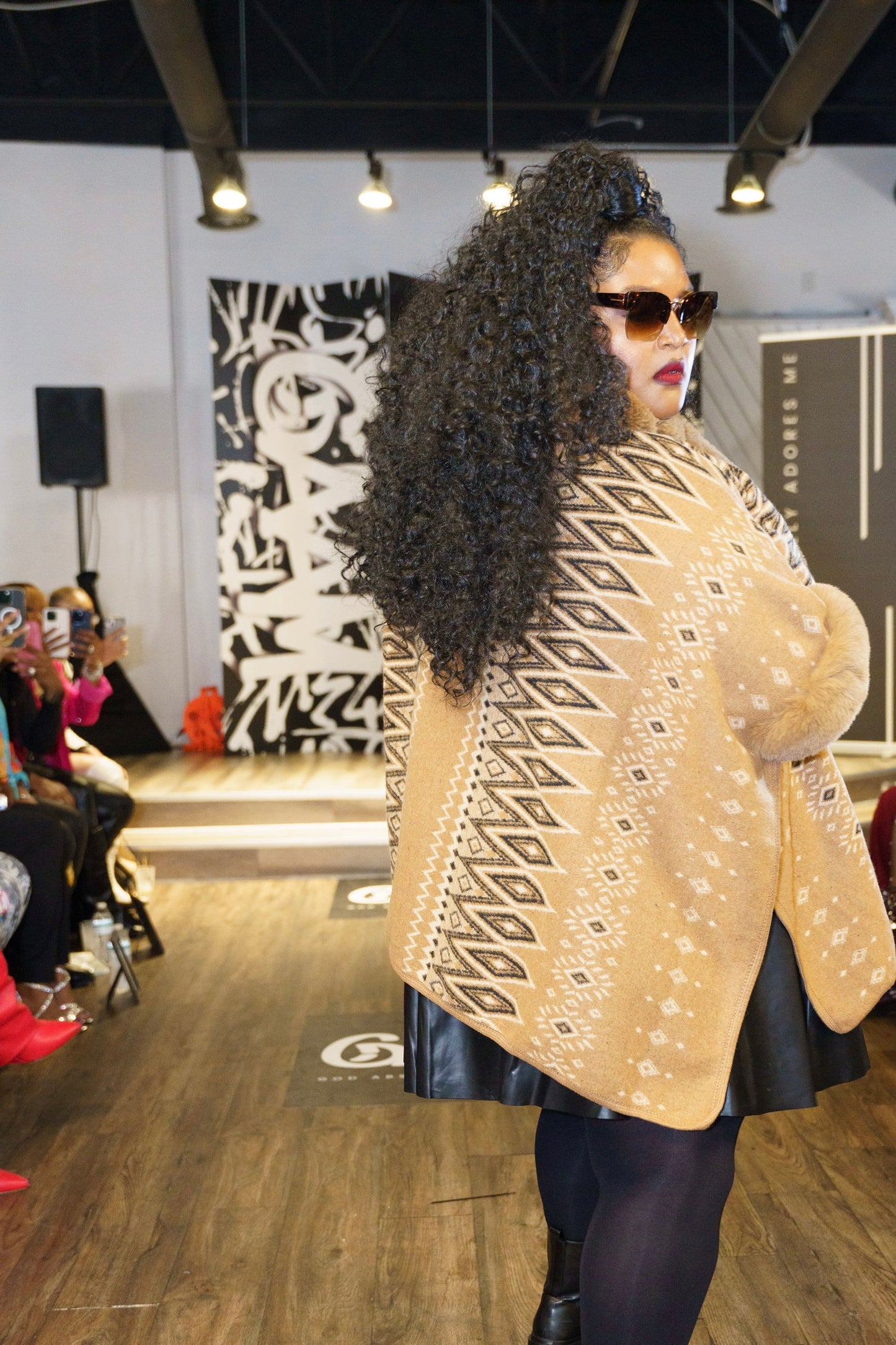 BIG MAMA VIBES | PONCHO